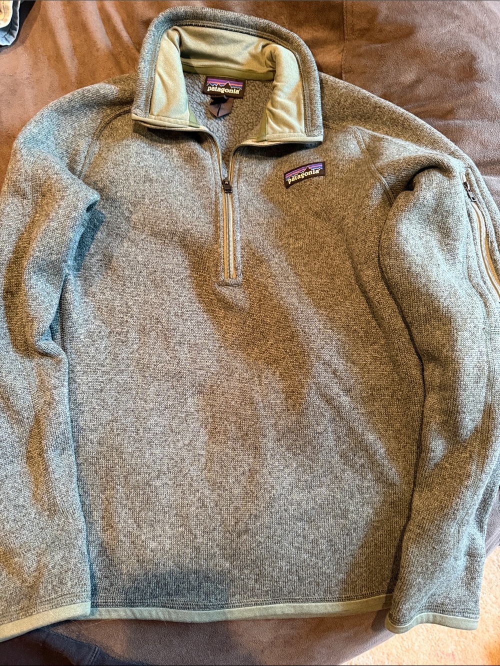 Patagonia Men’s Heather Gray Quarter-Zip Fleece Pullover